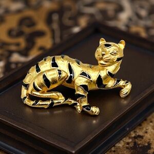 Vintage Signed Trifari Ark Series Gold Brooch Pin 1960 Leopard Panther
